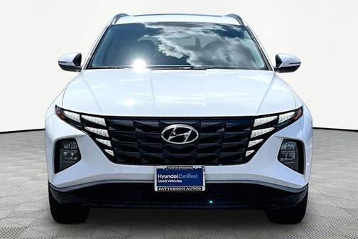 White 2023 Hyundai TUCSON SEL