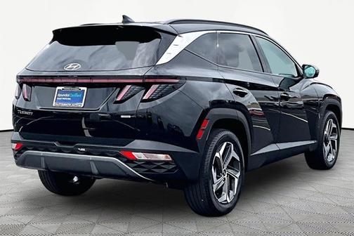 Black 2024 Hyundai TUCSON Limited