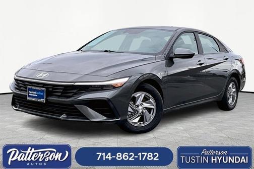 2024 Hyundai ELANTRA SE