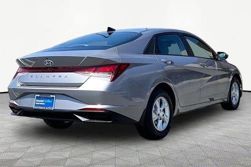 Gray 2023 Hyundai ELANTRA SE