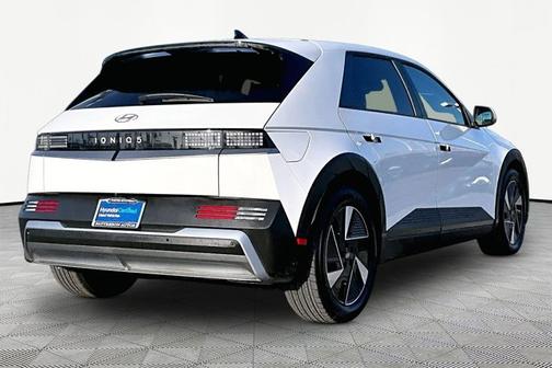 2025 Hyundai IONIQ 5 SE