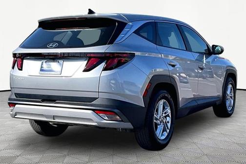 Silver 2026 Hyundai TUCSON SE