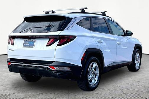 White 2024 Hyundai TUCSON SEL