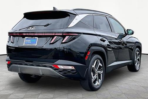 Black 2023 Hyundai TUCSON Limited