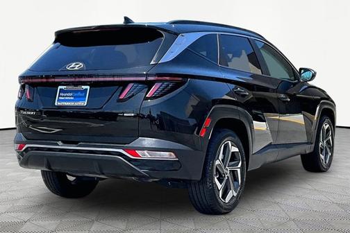 Black 2023 Hyundai TUCSON SEL