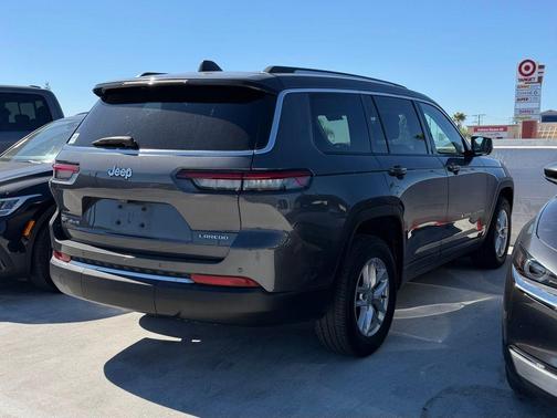 2021 Jeep Grand Cherokee L Laredo