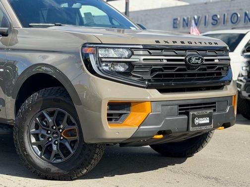 Gray 2026 Ford Expedition Tremor