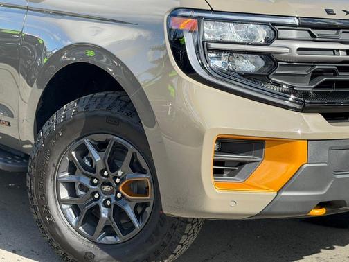 Gray 2026 Ford Expedition Tremor