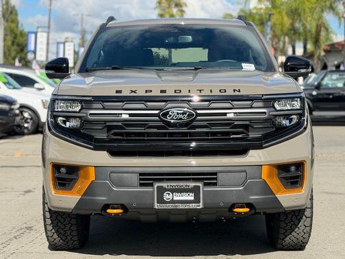 Gray 2026 Ford Expedition Tremor