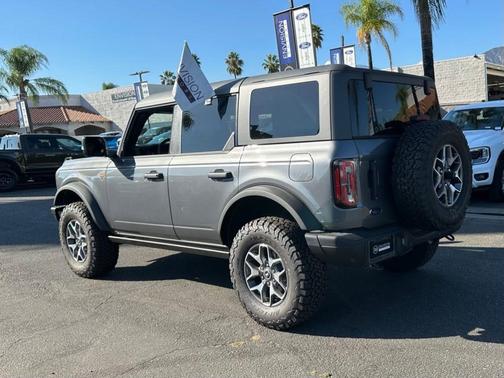 Gray Metallic 2025 Ford Bronco Badlands