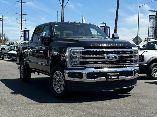 Agate Black Metallic 2025 Ford F-350 Lariat Super Duty