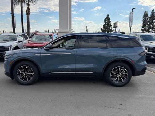 2025 Lincoln Nautilus Premiere