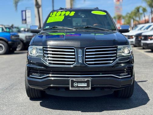 2015 Lincoln Navigator Base