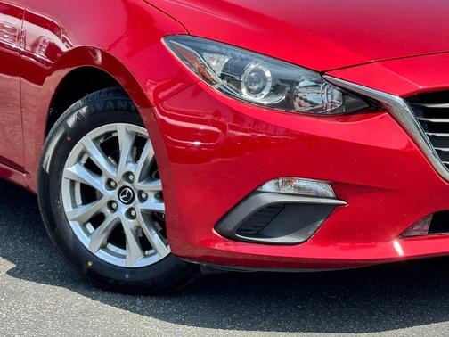 2016 Mazda Mazda3 i Sport