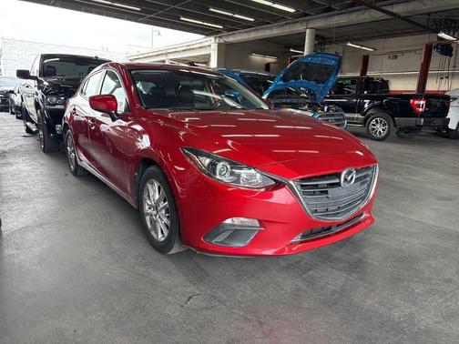 2016 Mazda Mazda3 i Sport