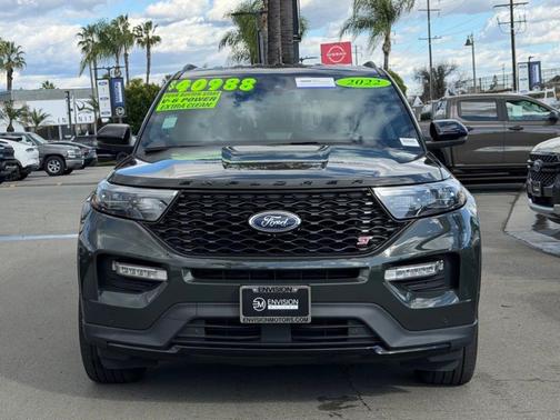 2022 Ford Explorer ST