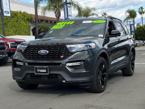 2022 Ford Explorer ST