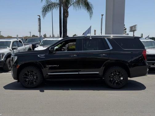 Onyx Black 2024 GMC Yukon Denali