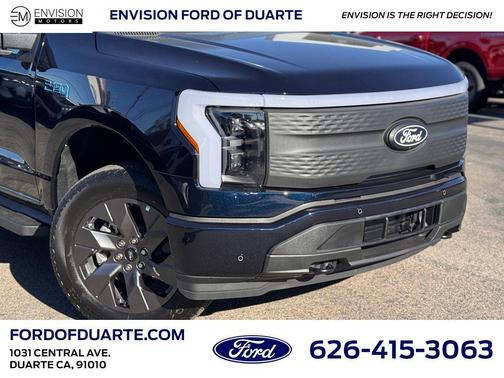 2025 Ford F-150 Lightning Flash