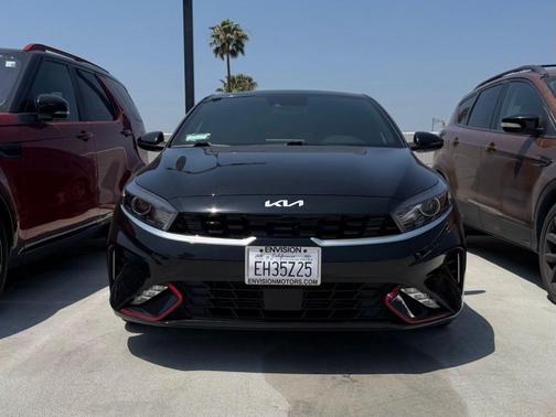 Aurora Black 2024 Kia Forte GT-Line
