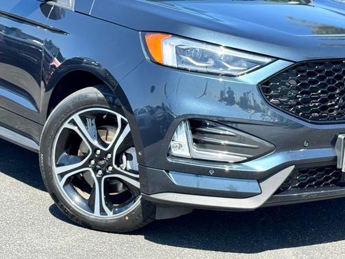 2022 Ford Edge ST