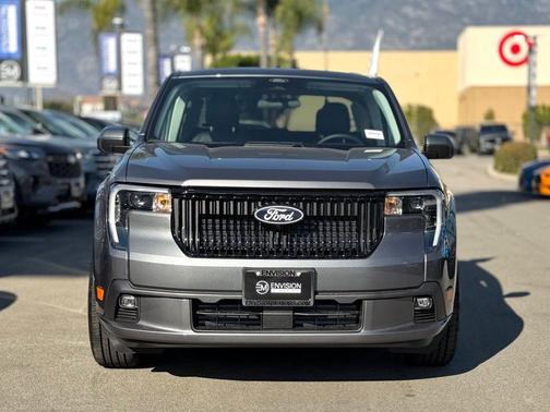 Gray Metallic 2026 Ford Maverick Lobo High