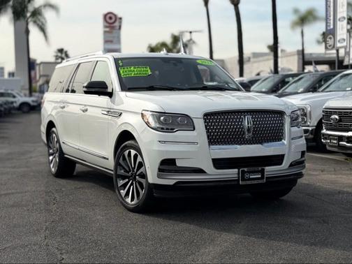 2023 Lincoln Navigator L Reserve