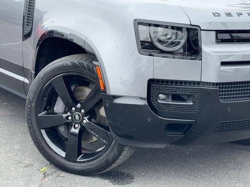 2022 Land Rover Defender 110 X-Dynamic HSE