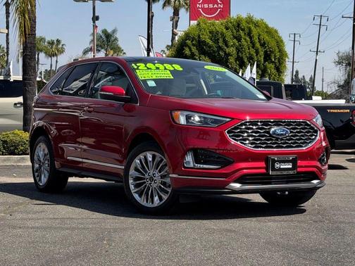 Rapid Red Metallic Tinted Clearcoat 2022 Ford Edge Titanium