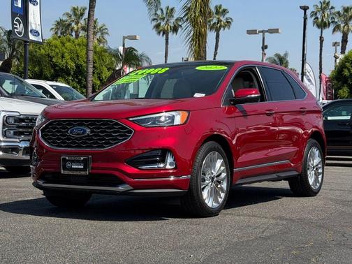 Rapid Red Metallic Tinted Clearcoat 2022 Ford Edge Titanium