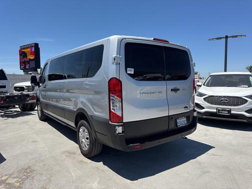 2022 Ford Transit-350 XLT