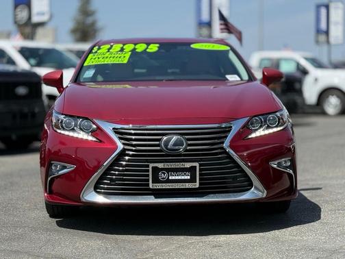 2017 Lexus ES 300h Base