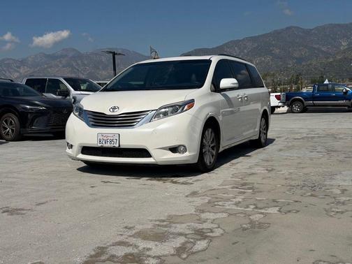 2017 Toyota Sienna Limited