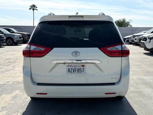 2017 Toyota Sienna Limited