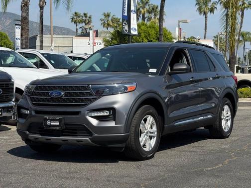 Carbonized Gray Metallic 2022 Ford Explorer XLT