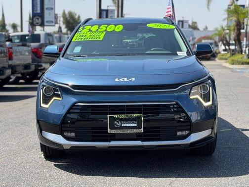 Mineral Blue 2023 Kia Niro EX Touring