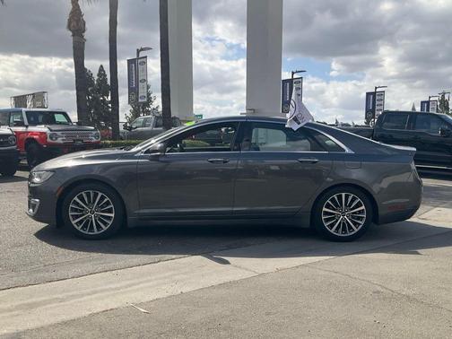 2019 Lincoln MKZ Standard