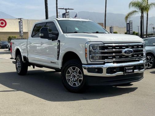 White Metallic 2024 Ford F-350 Lariat Super Duty