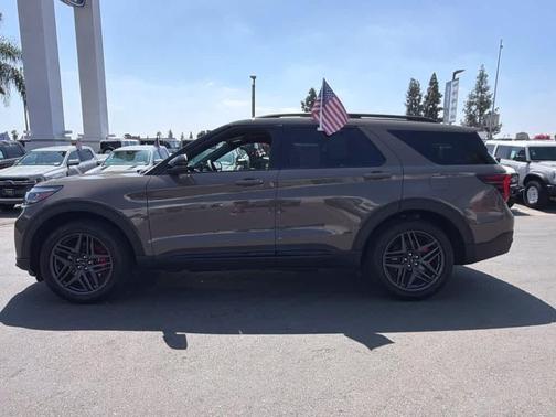 Gray 2026 Ford Explorer ST