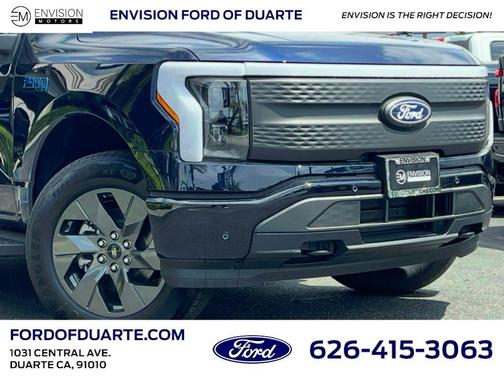 2025 Ford F-150 Lightning Flash