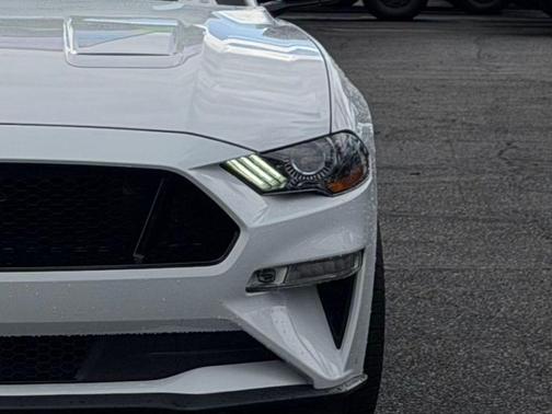 Oxford White 2023 Ford Mustang GT
