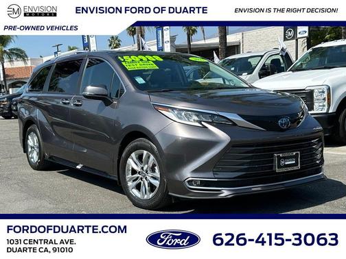 2023 Toyota Sienna Limited