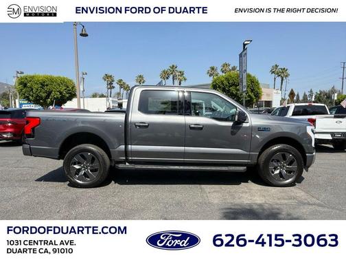 2025 Ford F-150 Lightning Flash