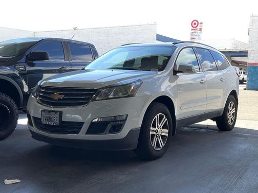 2017 Chevrolet Traverse 2LT