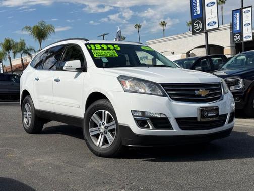 2017 Chevrolet Traverse 2LT