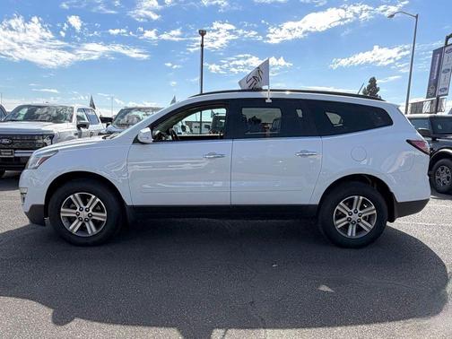 2017 Chevrolet Traverse 2LT