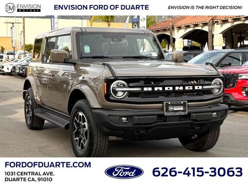 2025 Ford Bronco Outer Banks