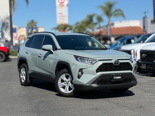2021 Toyota RAV4 XLE