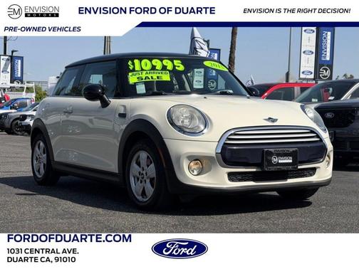 Pepper White 2015 MINI Hardtop Cooper