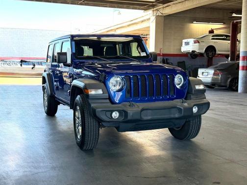 2018 Jeep Wrangler Unlimited Sport